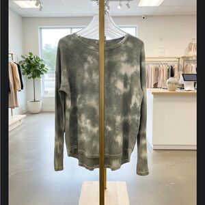 Theo & Spence Green and White Long Sleeve Tie Dye Top